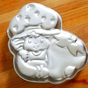Vintage Wilton Strawberry Shortcake Cake Pan